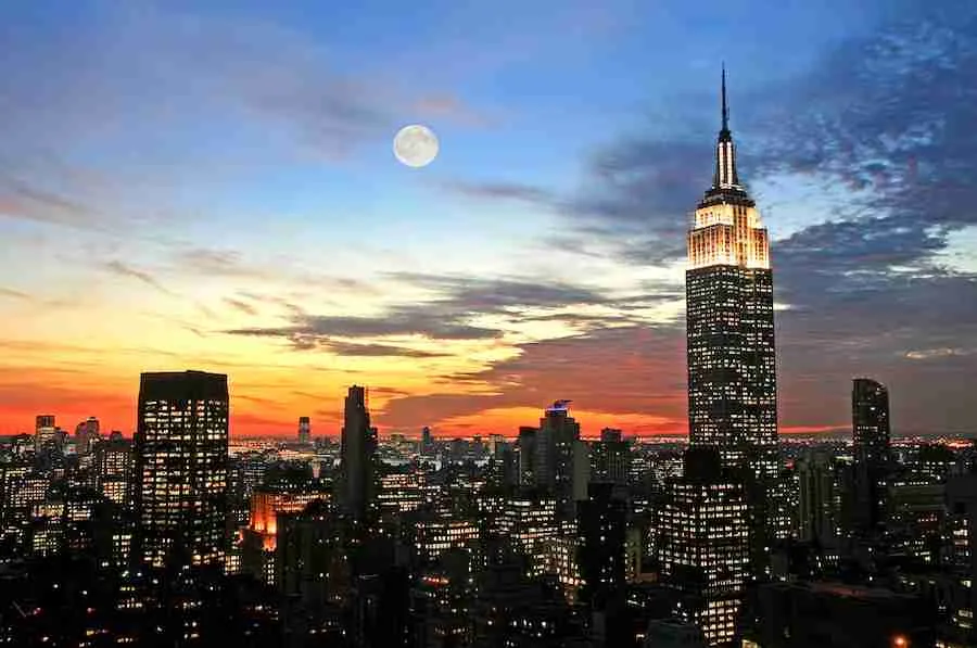 El Empire State Building de noche es aún más espectacular
