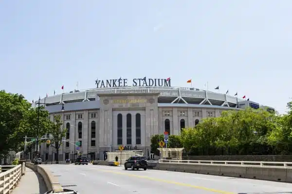 Yankee Stadium está ubicado en el barrio de Concourse, Bronx