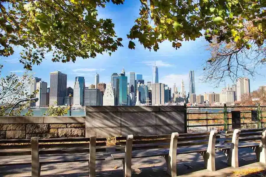 La hermosa vista de Manhattan desde Brooklyn Heights