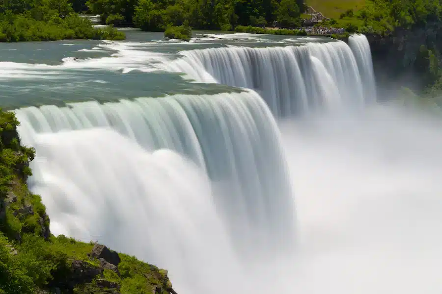 Las American Falls hacen parte de las Cataratas del Niágara