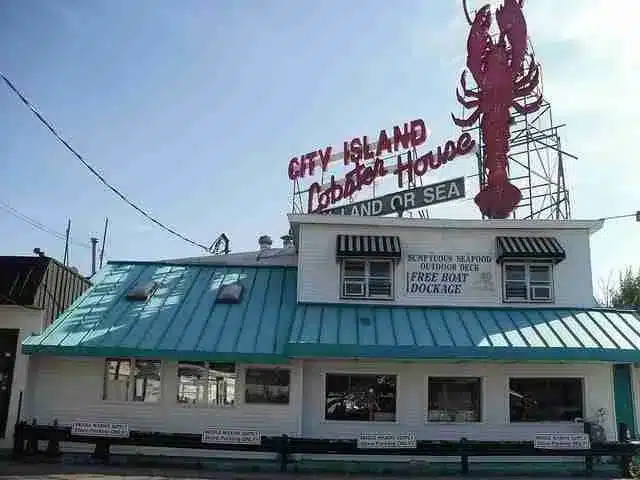 Famoso restaurante de mariscos en City Island