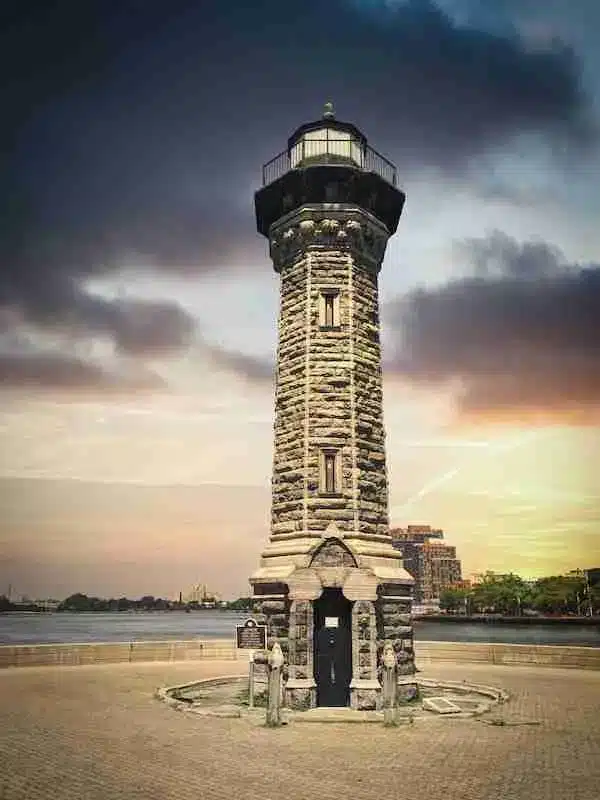 El faro de Roosevelt Island, Nueva York