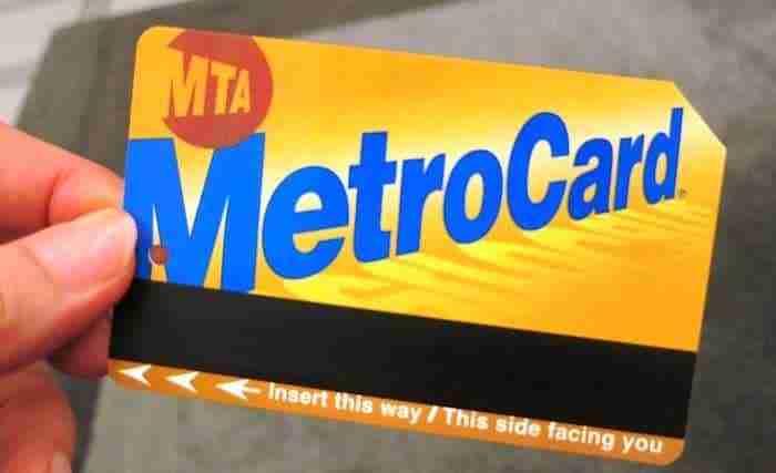 La MetroCard puede contener una suscripción de 7 o 30 días, o un crédito.