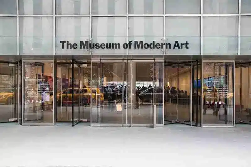 La entrada del MoMA, Nueva York
