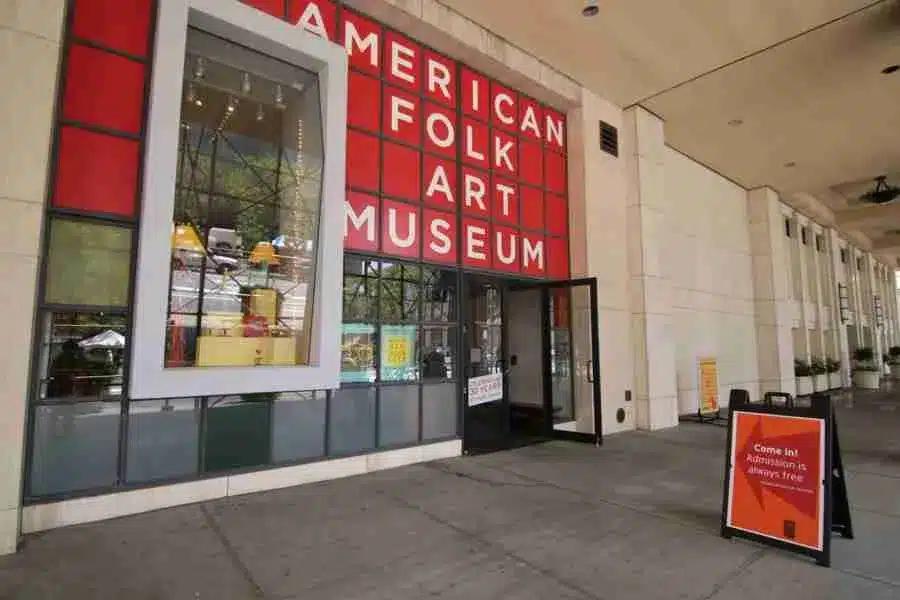 American Folk Art Museum en el Lincoln Center, Nueva York
