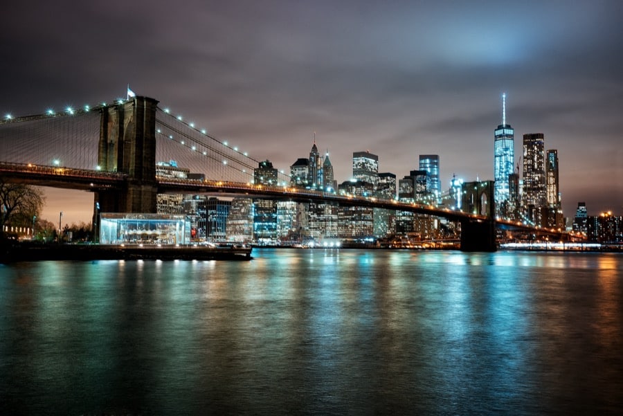 El puente de Brooklyn de noche - Qué ver en Nueva York en 5 días