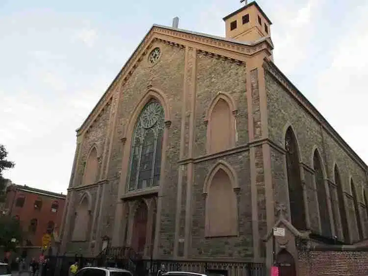 La antigua iglesia de San Patricio en Nolita, Nueva York