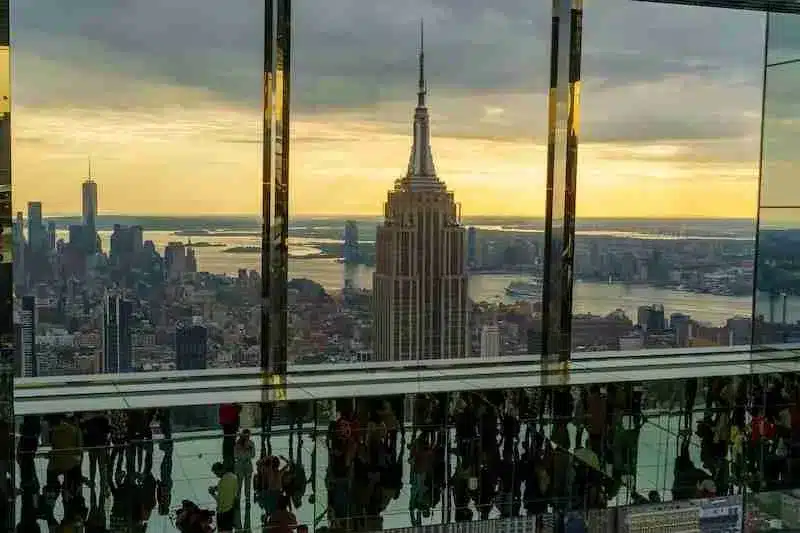 La hermosa vista del Empire State Building desde el observatorio One Vanderbilt Summit
