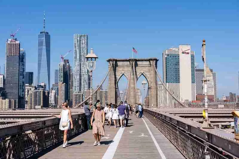 Caminar por el puente de Brooklyn es una de las mejores cosas que hacer en Nueva York