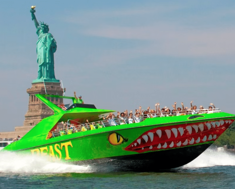 Paseo en barco the Beast en Nueva York